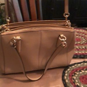 Coach tan/cream shoulder bag